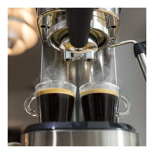  Cecotec Espressomaschine mit Doppelauslauf Cafelizzia Steel. 1350W, Siebtrager mit zwei Filtern, schwenkbare Dampfduse, 20 bar Druck, abnehmbarer 1,2L Wassertank, Edelstahl.