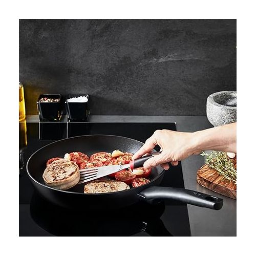  Tefal G28802 Hard Titanium On Frying Pan 20 cm Aluminium Safe Non-Stick Coating Thermal Signal Temperature Indicator Suitable for All Hobs Suitable for Induction Cookers Black