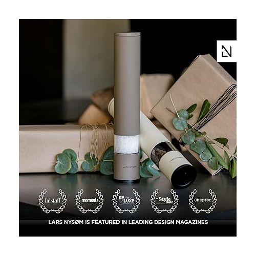  LARS NYSØM Salt / Pepper Mill, Manual, Large (28.8 cm) with Adjustable Ceramic Grinder, from Coarse to Fine, Designer Spice Mill (Pack of 1, Buttercream)