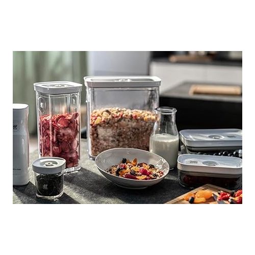  ZWILLING Fresh & Save Cube Box, Size 3M, Modular & Stackable Storage Jar, Airtight & Vacuum Storage, Dishwasher Safe, Transparent