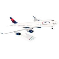 07 Daron Skymarks Delta 747-400 Airplane Model Building Kit with Gear, 1/200-Scale