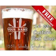 /1337ShadyGlassware PERSONALIZED Ski Design Engraved Pint Glass - Beer Glass with Your Names Included - Skiing Decor, Ski Kitchenware - Skis Design 1