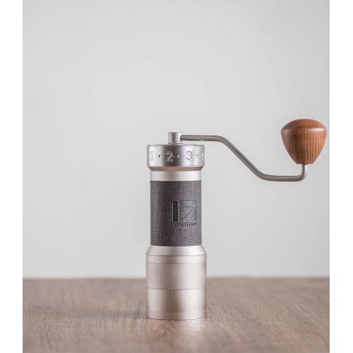  1Zpresso K-PLUS Manual Coffee Grinder with Assembly Consistency Grind Stainless Steel Conical Burr, Intuitive Numerical External Adjustable Setting, Magnet Catch Cup Capacity 40g