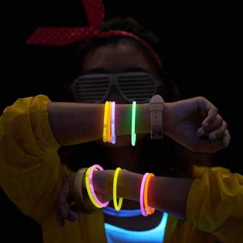  [아마존 핫딜]  [아마존핫딜]Glow Mind 400 Glow Sticks Bulk Party Supplies - Glow in The Dark Fun Party Pack with 8 Glowsticks and Connectors for Bracelets and Necklaces for Kids and Adults