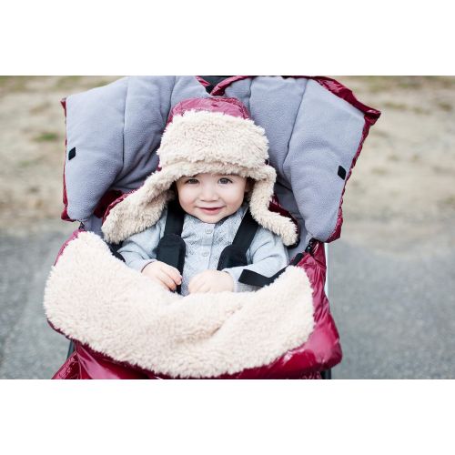  7 a.m. 7 A.M. Enfant Polar Igloo (Bordeaux, Medium)