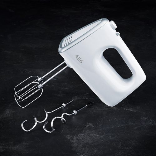  AEG HM 3330 Hand Mixer / 5 Variable Speed Levels / Turbo Function for Maximum Power / Eject Button / 2 Whisks and 2 Dough Hooks Dishwasher Safe / 450 Watt / 1 m Cable / White / Sil