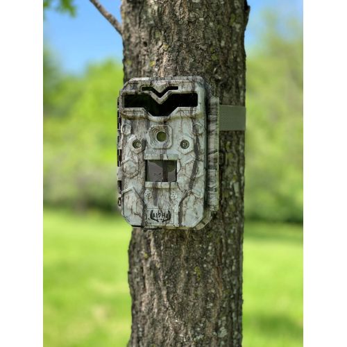  [아마존베스트]Alpha Cam Premium Hunting Trail Camera 30MP 1080p H.264 30fps IP67 Waterproof Scouting Cam with Ultra Fast Trigger Speed and Recovery Rate HD Long Range IR Night Vision 2.4 LCD