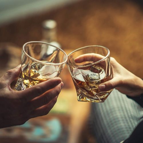  [아마존베스트]AMERIGO MAKE IT SPECIAL Amerigo Premium Whiskey Glass Set of 4 in Luxury Gift Box - Twist Whiskey Glasses 10oz for Scotch, Bourbon & Old Fashioned Cocktails - Whisky Gift for Men - Glass Tumblers - Father