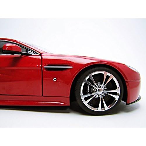 오토아트 AUTOart 2010 Aston Martin V12 Vantage in Red in 1:18 Scale By Autoart