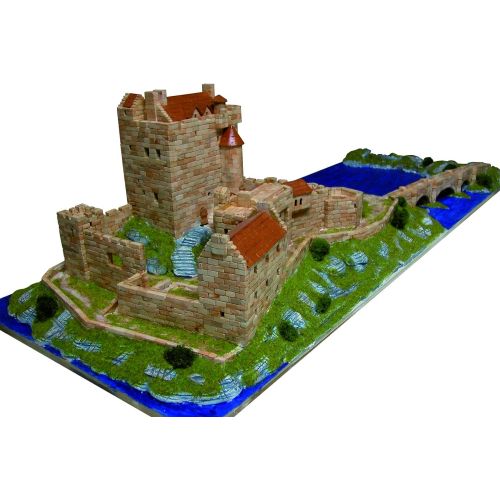  Aedes-Ars Eilean Donan Castle Model Kit