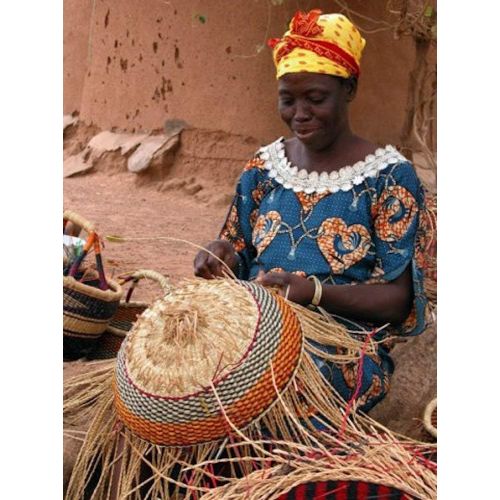  AFRICAN MARKET BASKET, Colorful Woven Fair Trade African Round Baskets for The Table, Picnic, Farmers Market, Garden, Harvest, and Toy Storage, 1 EA