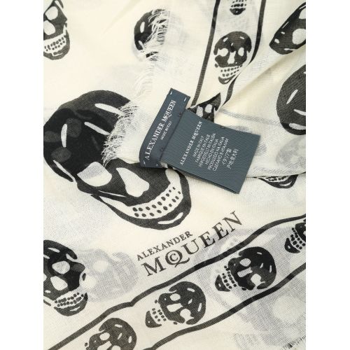  Alexander Mcqueen Modal and silk skull print scarf