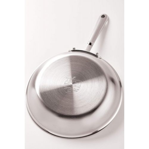  All-Clad BD55203 D5 Brushed 1810 Stainless Steel 5-Ply Bonded Dishwasher Safe Sauce Pan with Lid Cookware, 3-Quart, Silver