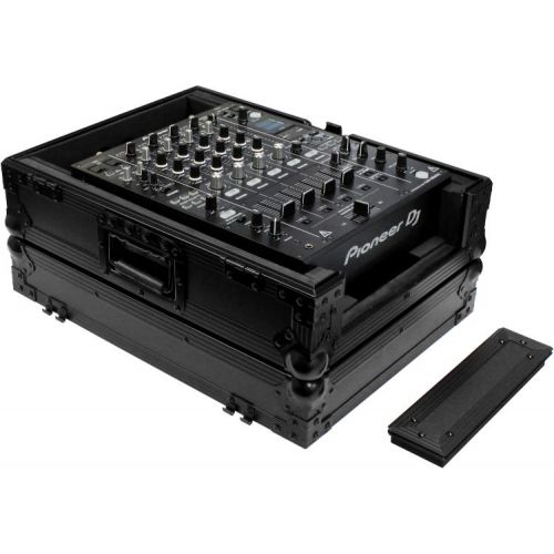  Allen & Heath Xone96 Analogue DJ Mixer with Audio Interface and Odyssey Hard Case - Black