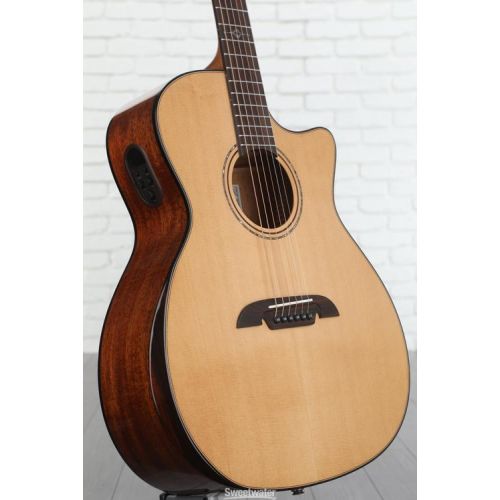  Alvarez AG60ce Armrest Acoustic-electric Guitar - Natural