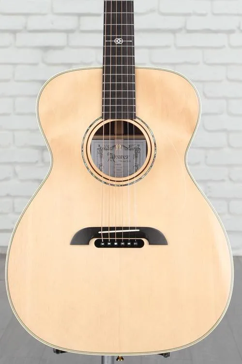  Alvarez FYM70 Yairi Series Folk/OM Acoustic Guitar - Natural