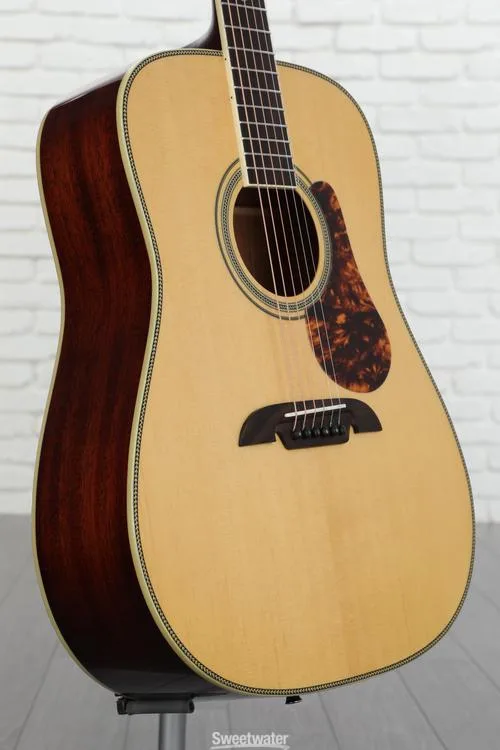 Alvarez MD60 Herringbone Acoustic Guitar - Natural Demo