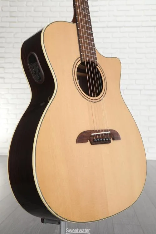 Alvarez AG70ce Acoustic-electric Guitar - Natural