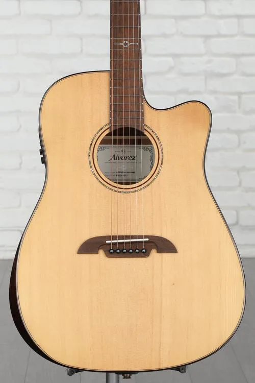  Alvarez AED90ce Armrest Acoustic-electric Guitar - Natural Demo