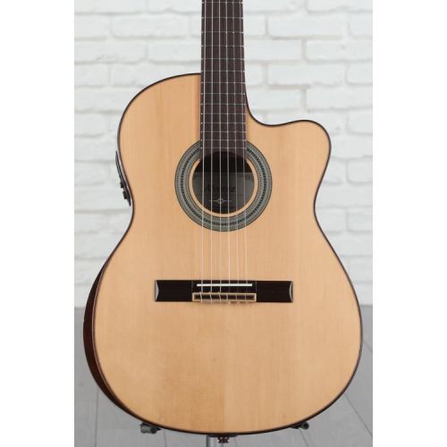  Alvarez AC70Hce Armrest Classical Acoustic-electric Guitar - Natural