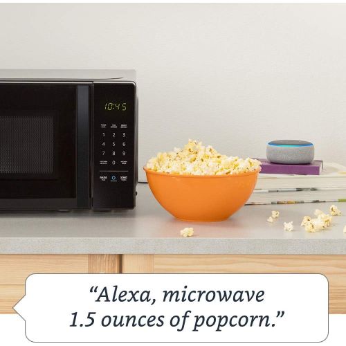  AmazonBasics Microwave, Small, 0.7 Cu. Ft, 700W, Works with Alexa