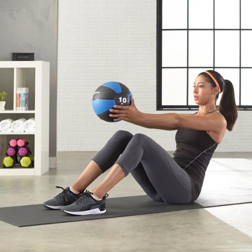  AmazonBasics Medicine Ball for Workouts Exercise Balance Training