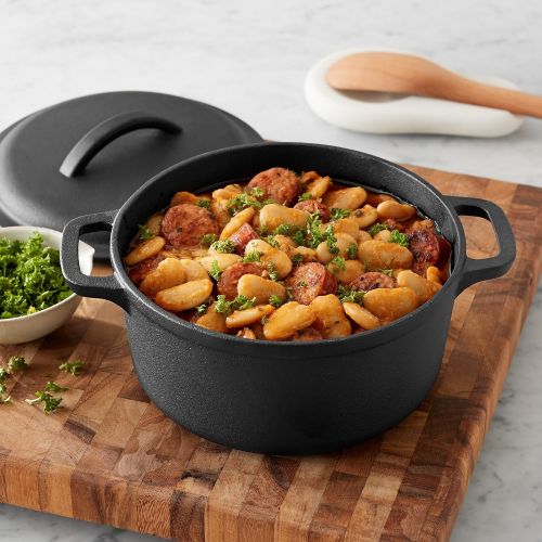  Amazon Basics Pre-Seasoned Cast Iron Dutch Oven with Dual Handles - 2-Quart