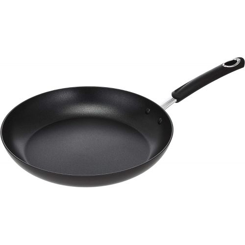  Amazon Basics Hard Anodized Non-Stick 12.5-Inch Skillet, Black