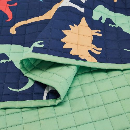  [아마존베스트]Amazon Basics Kids Dinosaur Squad 100% Cotton Reversible Quilt Bedspread - Twin, Dinosaur Squad/ Leafy Green