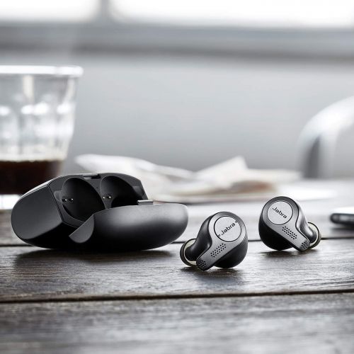 자브라 [아마존 핫딜]  [아마존핫딜]Jabra Elite 65t Alexa Enabled True Wireless Earbuds with Charging Case - Titanium Black (Renewed)
