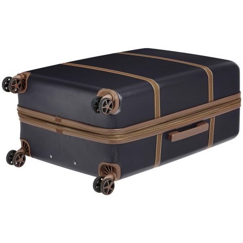  AmazonBasics Vienna Luggage Expandable Suitcase Spinner
