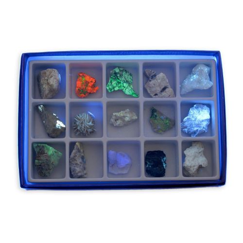  American Educational Products American Educational 2380 15 Piece Fluorescent Minerals Short Wave Collection