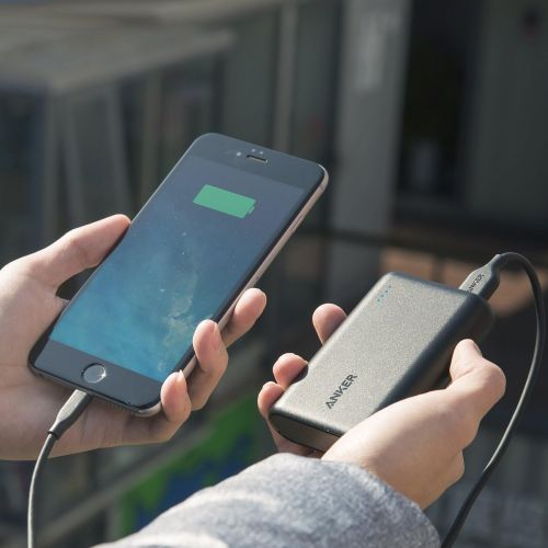 앤커 Anker PowerCore 10000 Portable Charger, One of The Smallest and Lightest 10000mAh Power Bank, Ultra-Compact Battery Pack, High-Speed Charging Technology Phone Charger for iPhone, S