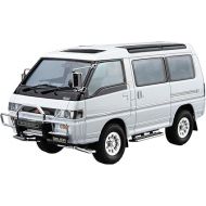 Aoshima Mitsubishi P35W Delica Star Wagon ’91 1:24 Scale Model Kit