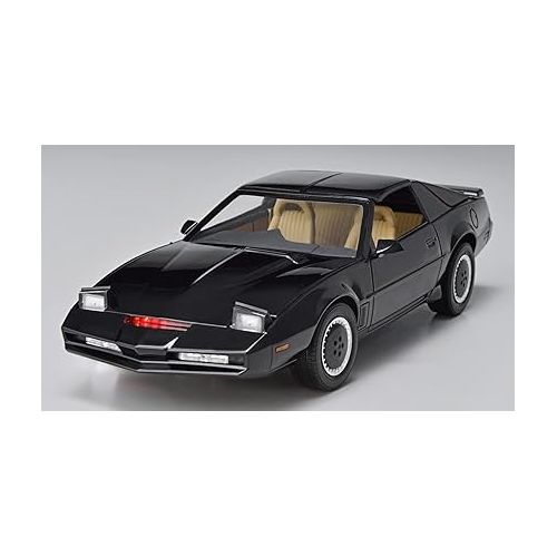  Aoshima Knight Rider: Knight 2000 K.I.T.T. (Season IV Scanner Ver.) 1:24 Scale Vehicle Model