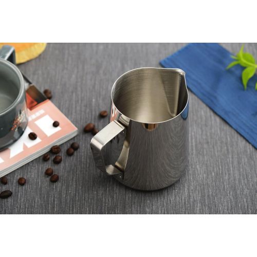  Apexstone Espresso Milk Frothing Pitcher 20 oz,Espresso Steaming Pitcher 20 oz,Coffee Milk Frothing Cup,Coffee Steaming Pitcher 20 oz/600 ml