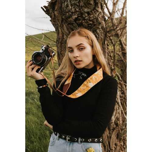  Art Tribute Spring Blossom Flowers Camera Shoulder Strap Belt For All DSLR Camera ? Vibrant Design Universal DSLR Strap, Multi Color Neck Belt Best Gift For Men & Women Photographers