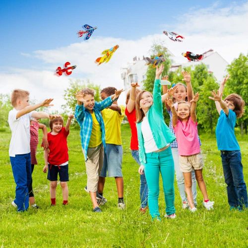  [아마존베스트]ArtCreativity Foam Gliders for Kids - Bulk Set of 72 - Lightweight Planes with Various Designs - Individually Packed Flying Airplanes - Fun Birthday Party Favors, Goodie Bag Filler