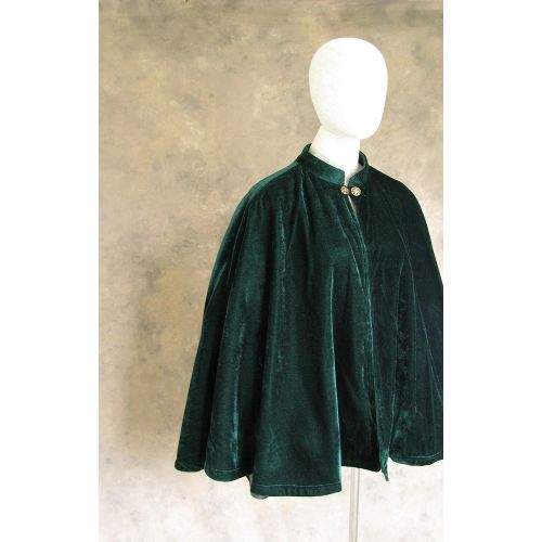  할로윈 용품Artemisia Designs Velvet Circular Cut Half Cloak Capelet Lined in Satin with Two-Button Clasp Wedding Ren Faire