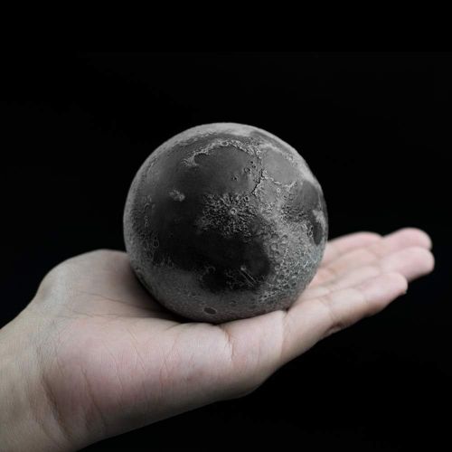  AstroReality LUNAR 3D Printed Scientific Moon Model, Hand Painted with Interactive Augmented Reality Educational Smartphone App, Perfect Home and Office Desk Decor Gift (LUNAR Regu