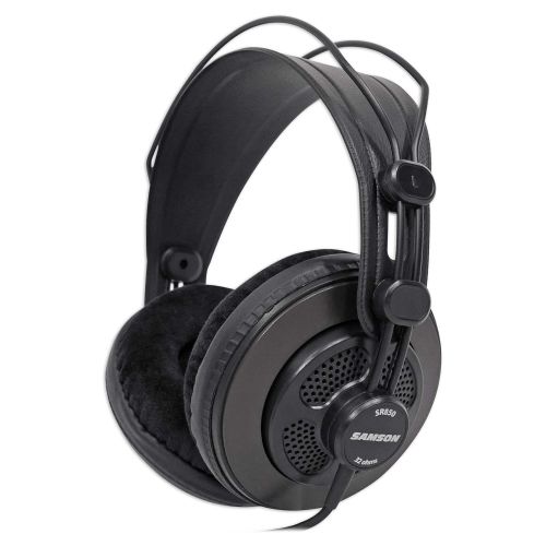 오디오테크니카 Audio-Technica Audio Technica AT2020 Studio Microphone-Cardioid Condenser Mic + Headphones