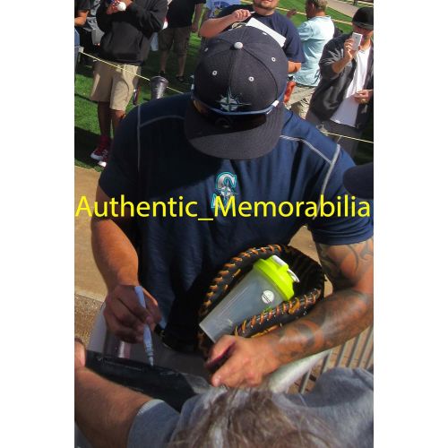  Authentic_Memorabilia Stefen Romero Autographed Game Used Louisville Slugger Bat W/PROOF, Picture of Stefen Signing For Us, Seattle Mariners