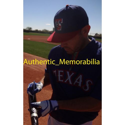  Authentic_Memorabilia Ian Kinsler Autographed Ash Big Stick Bat W/PROOF, Picture of Ian Signing For Us, Detroit Tigers, Texas Rangers, World Series 2010, World Series 2011, All Star, Gold Glove, Silver