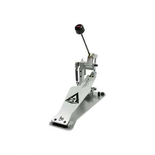  Axis},description:This Derek Roddy A21 Signature Edition Kick Pedal with Electronic Kit has an extra long footboard for increased power and control. It takes the A21 beater bracket