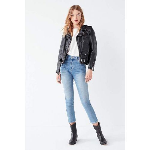  BDG Girlfriend High-Rise Jean - Light Wash