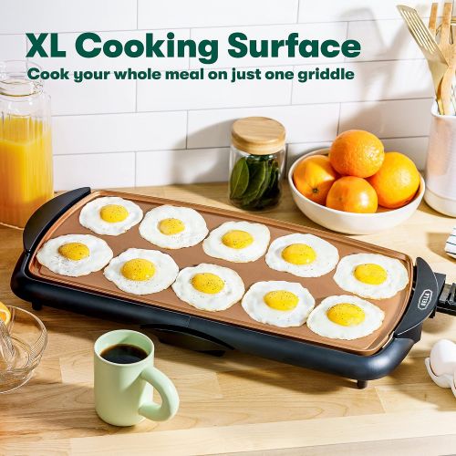  [아마존베스트]BELLA Electric Ceramic Titanium Griddle, Make 10 Eggs At Once, Healthy-Eco Non-stick Coating, Hassle-Free Clean Up, Large Submersible Cooking Surface, 10.5 x 20, Copper/Black