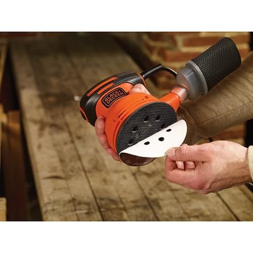  BLACK+DECKER Random Orbit Sander, 5-Inch with IRWIN QUICK-GRIP Clamps, One-Handed, Mini Bar, 6-Inch, 4-Pack (BDERO100 & 1964758)