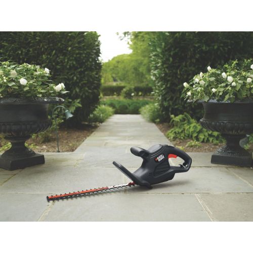  Black & Decker TR017 2-4/5-Amp 17-Inch Electric Hedge Trimmer