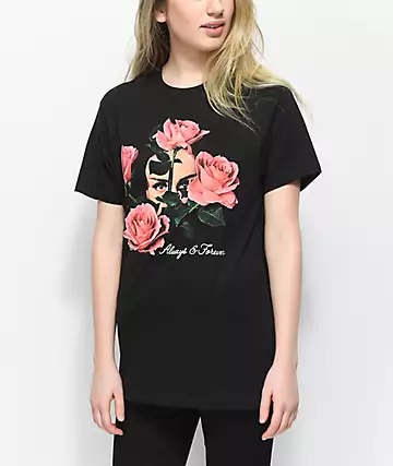 BYSAMIIRYAN By Samii Ryan Roses Black T-Shirt