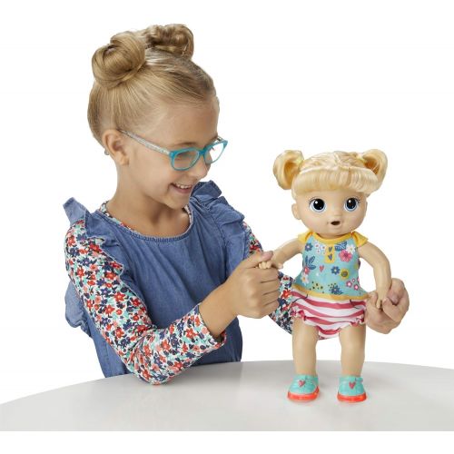  [아마존베스트]Baby Alive Step ‘N Giggle Baby Blonde Hair Doll with Light-Up Shoes, Responds with 25+ Sounds & Phrases, Drinks & Wets, Toy for Kids Ages 3 Years Old & Up